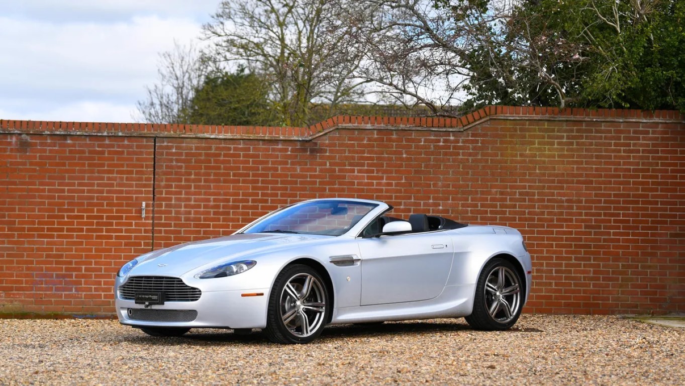 4.3 N400 V8 (Automático)